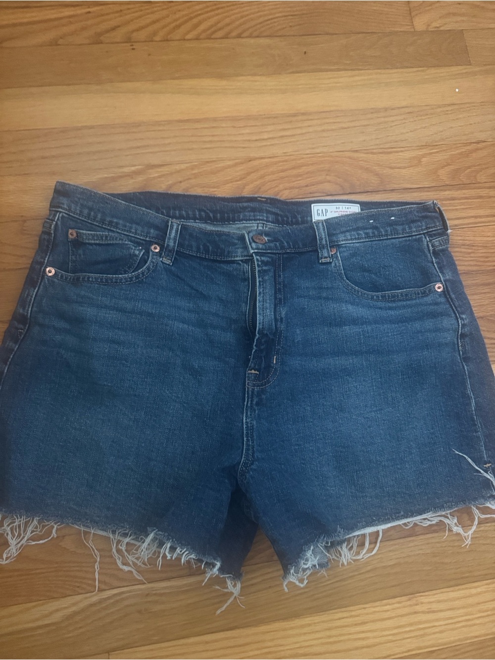 GAP Women's Girlfriend Dark Blue Frayed Hem Denim Shorts. S14 great condition